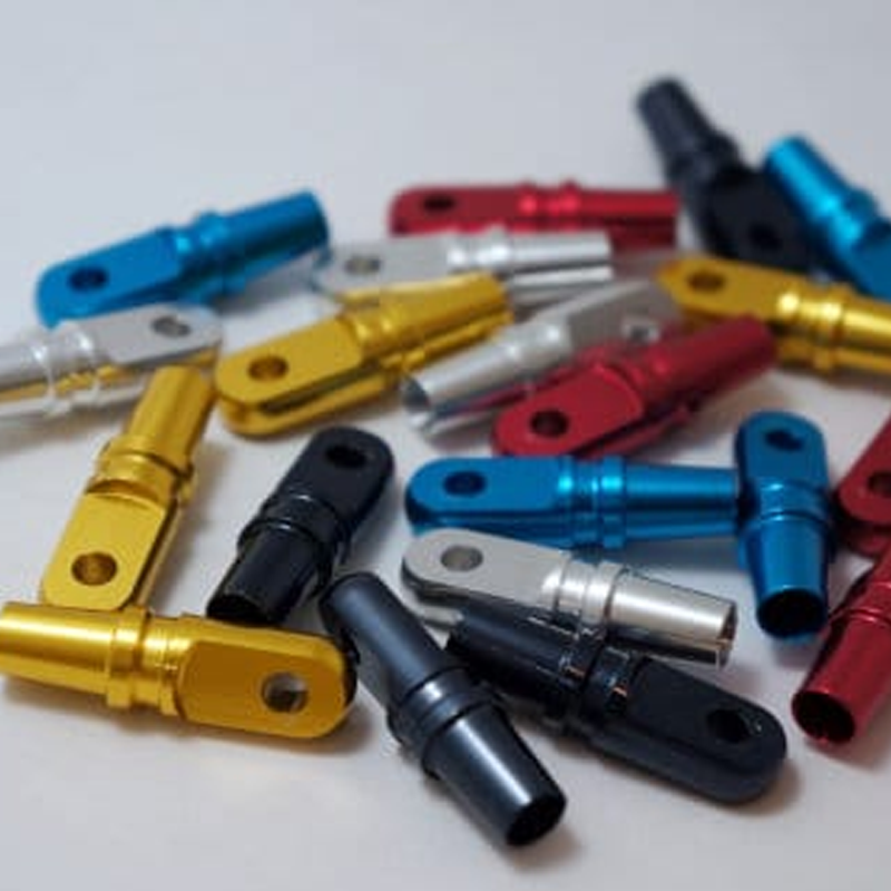 What Are the Key Differences Between Anodizing and Powder Coating for Aluminum Parts1